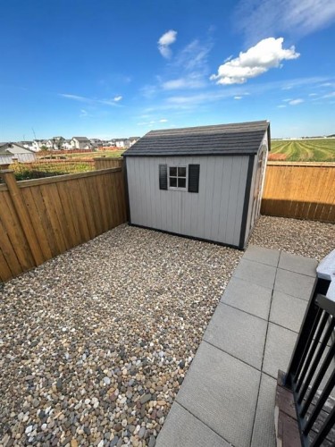 227 Lynx Road North, Lethbridge, AB - Outdoor