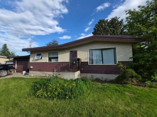 2702 8A Avenue North, Lethbridge, AB 