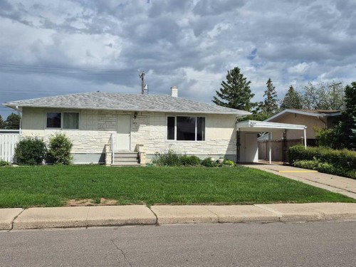 1023 29A Street SOUTH Lethbridge, AB T1K 2X8