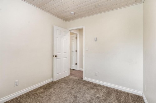 265036 Twp Rd 30, Cardston, AB 