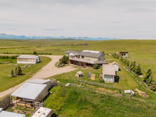 265036 Twp Rd 30, Cardston, AB 