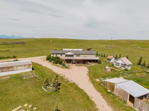 265036 Twp Rd 30, Cardston, AB 