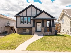 148 Mt Sundial Court WESTLethbridge, AB T1J 5C2