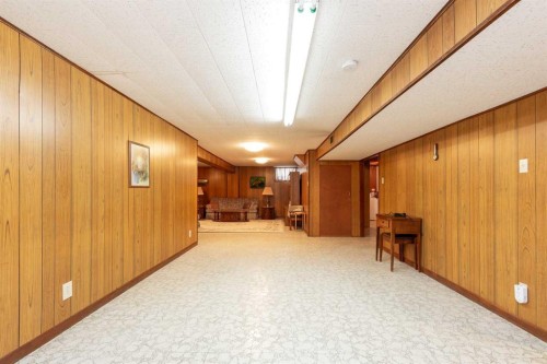 2209 8A Avenue South, Lethbridge, AB 