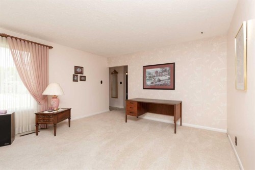 2209 8A Avenue South, Lethbridge, AB 