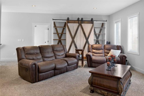 556 Sixmile Crescent South, Lethbridge, AB 