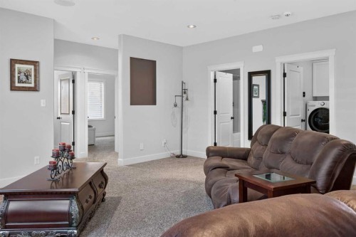 556 Sixmile Crescent South, Lethbridge, AB 