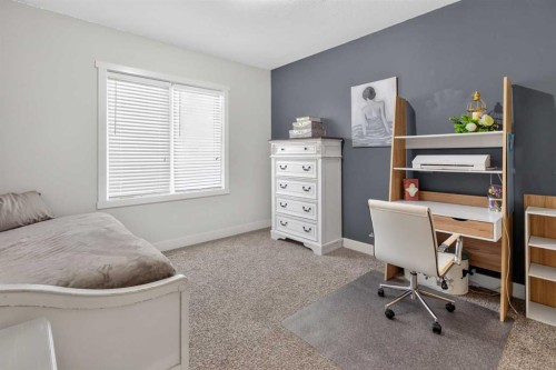 556 Sixmile Crescent South, Lethbridge, AB 