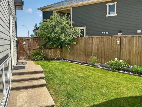 556 Sixmile Crescent South, Lethbridge, AB 