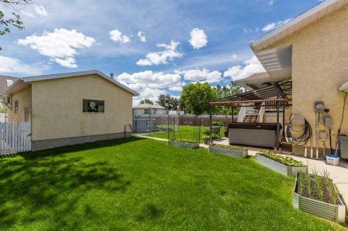 2123 16 Avenue, Coaldale, AB 