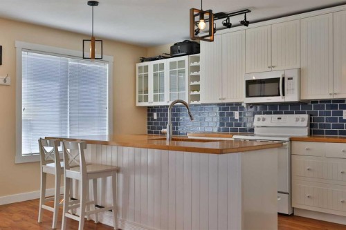 86 Riverstone Boulevard West, Lethbridge, AB 