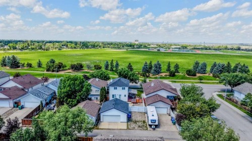 86 Riverstone Boulevard West, Lethbridge, AB 