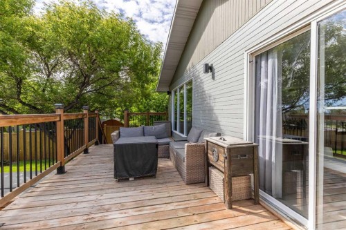 130 Chippewa Crescent West, Lethbridge, AB - Outdoor With Deck Patio Veranda With Exterior