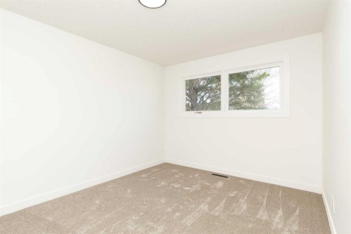 3618 Forestry Avenue South, Lethbridge, AB - Indoor Photo Showing Other Room