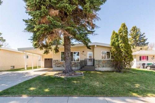 3618 Forestry Avenue South, Lethbridge, AB - Outdoor