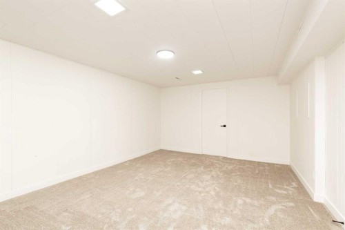 3618 Forestry Avenue South, Lethbridge, AB - Indoor Photo Showing Other Room