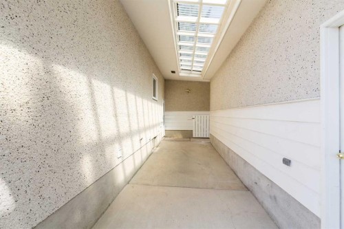 3618 Forestry Avenue South, Lethbridge, AB - Indoor Photo Showing Other Room