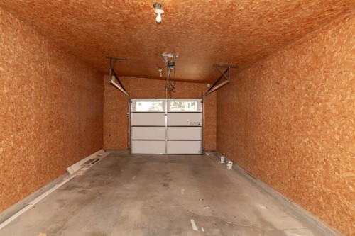 3618 Forestry Avenue South, Lethbridge, AB - Indoor Photo Showing Garage