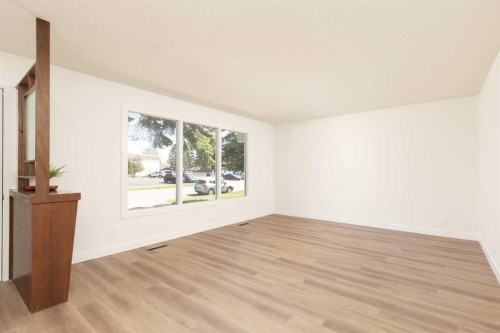 3618 Forestry Avenue South, Lethbridge, AB - Indoor