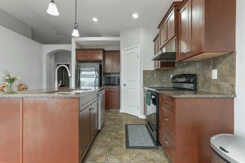 432 Firelight Point West, Lethbridge, AB 