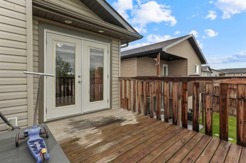 432 Firelight Point West, Lethbridge, AB 