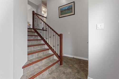 432 Firelight Point West, Lethbridge, AB 