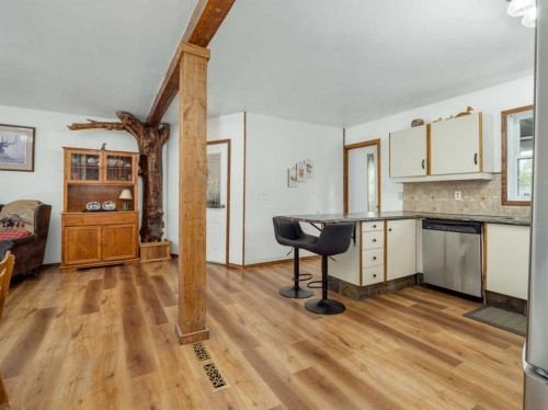 17 Pine Place, Coalhurst, AB 