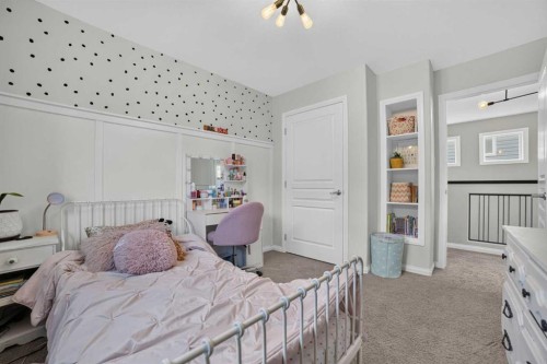 318 Twinriver Road West, Lethbridge, AB 