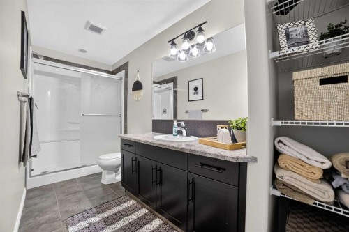 318 Twinriver Road West, Lethbridge, AB 