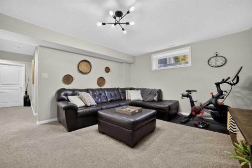 318 Twinriver Road West, Lethbridge, AB 