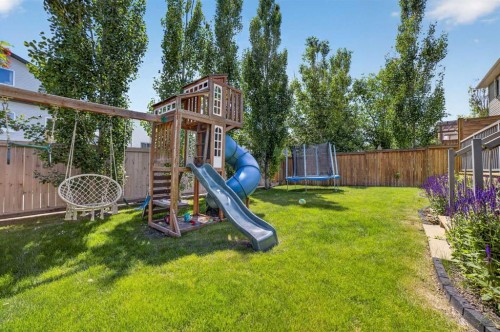 318 Twinriver Road West, Lethbridge, AB 