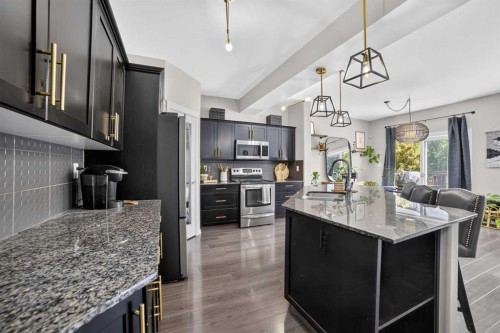 318 Twinriver Road West, Lethbridge, AB 