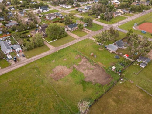 225 5Th Street, Stirling, AB 