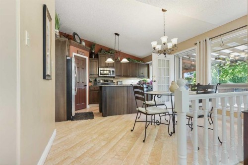 82 Sherwood Boulevard West, Lethbridge, AB 
