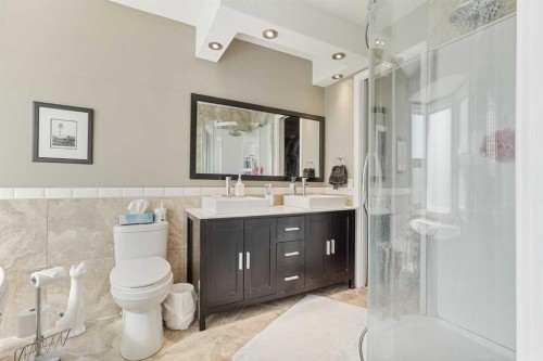 82 Sherwood Boulevard West, Lethbridge, AB 