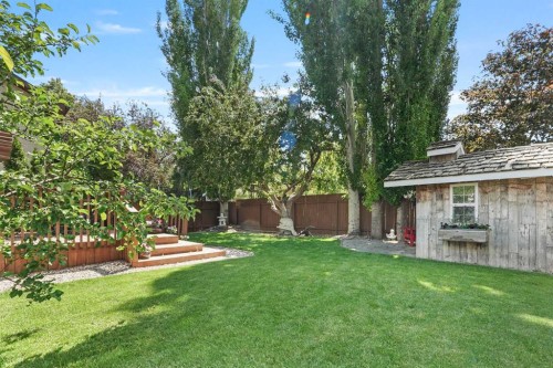 82 Sherwood Boulevard West, Lethbridge, AB 