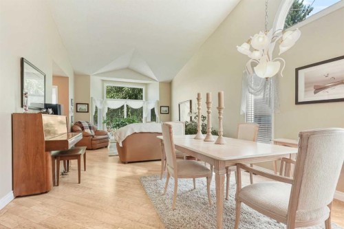 82 Sherwood Boulevard West, Lethbridge, AB 