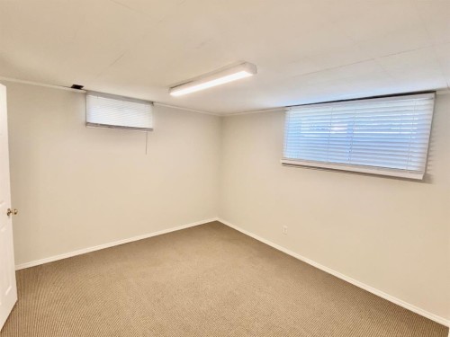 3420 Sylvan Road South, Lethbridge, AB 
