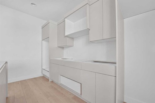 925 7 Street South, Lethbridge, AB 