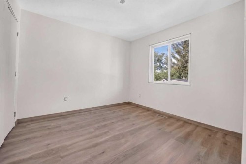 925 7 Street South, Lethbridge, AB 