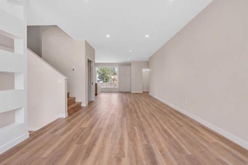 925 7 Street South, Lethbridge, AB 