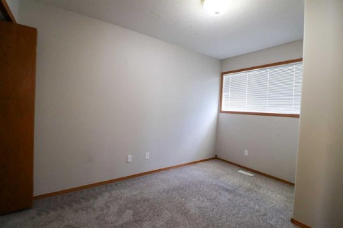 210 Chilcotin Road West, Lethbridge, AB 