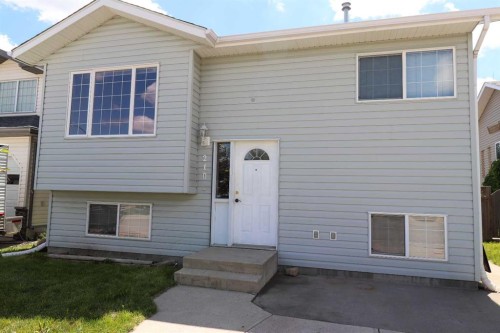 210 Chilcotin Road West, Lethbridge, AB 