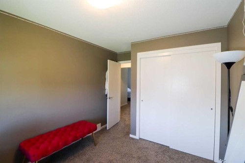 4-442 Highlands Boulevard West, Lethbridge, AB 