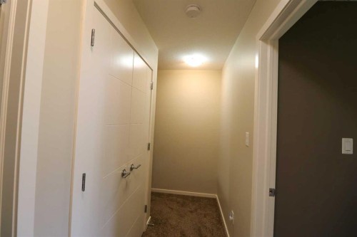 4-442 Highlands Boulevard West, Lethbridge, AB 