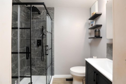 272 E 2 Avenue South, Magrath, AB 
