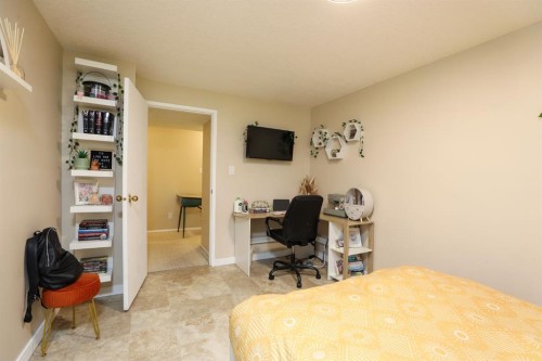 272 E 2 Avenue South, Magrath, AB 