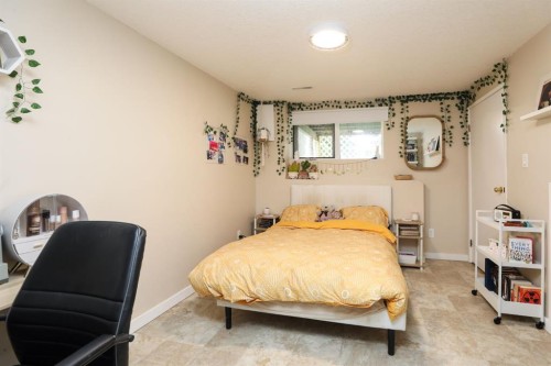 272 E 2 Avenue South, Magrath, AB 
