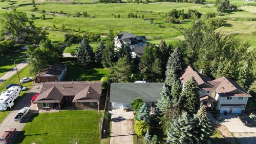272 E 2 Avenue South, Magrath, AB 