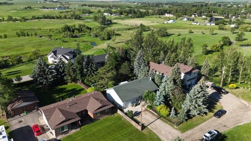272 E 2 Avenue South, Magrath, AB 
